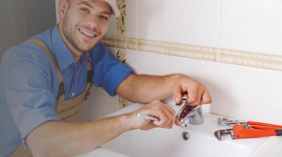 Professional clogged drains services in Bladensburg, OH